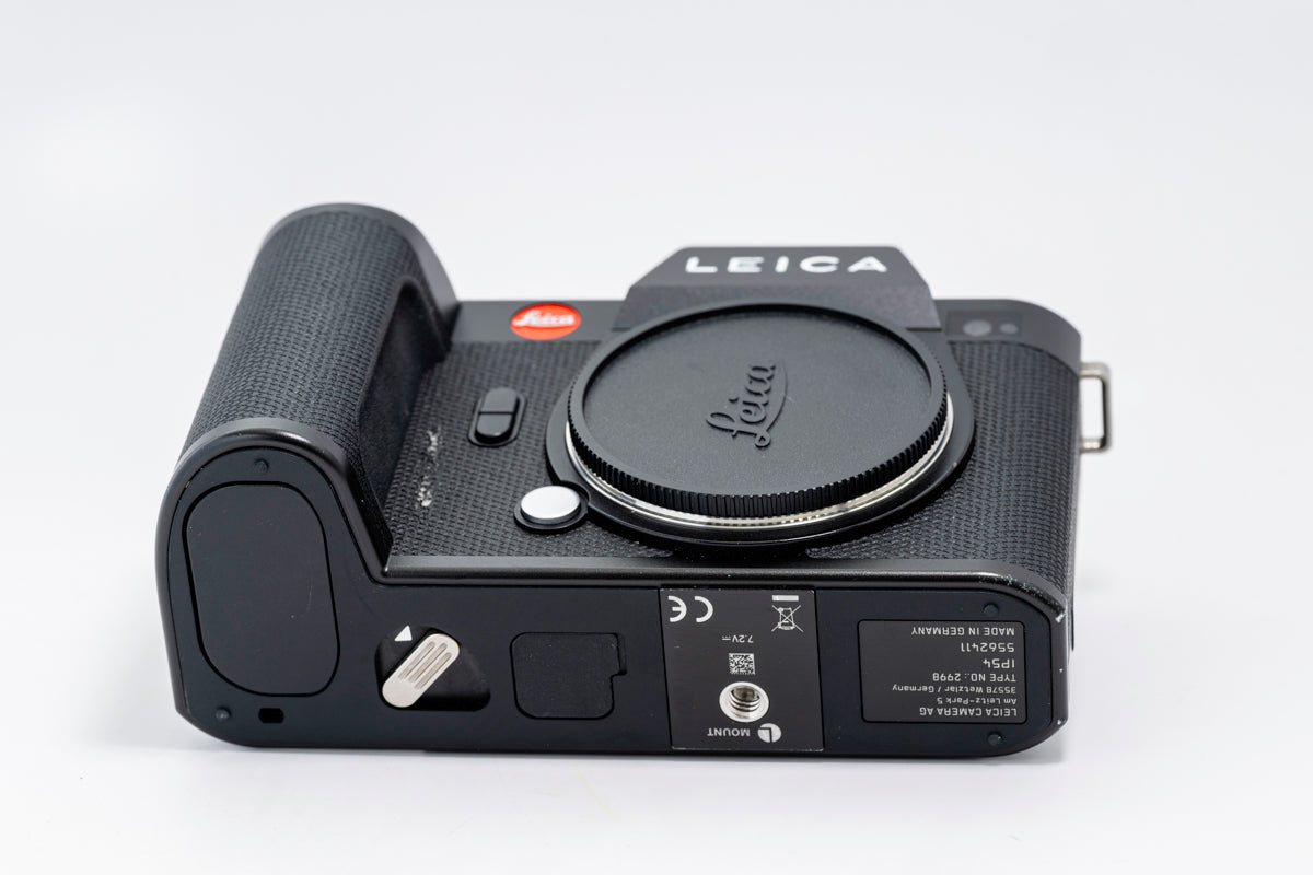 Leica SL2 Mirrorless Digital Camera (Used Good)