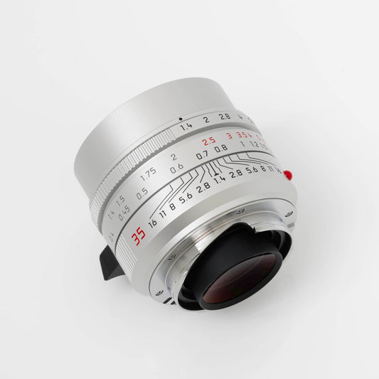 Leica Summilux-M 35mm f/1.4 ASPH Lens (Silver, 2022 Model) | MFR #11727