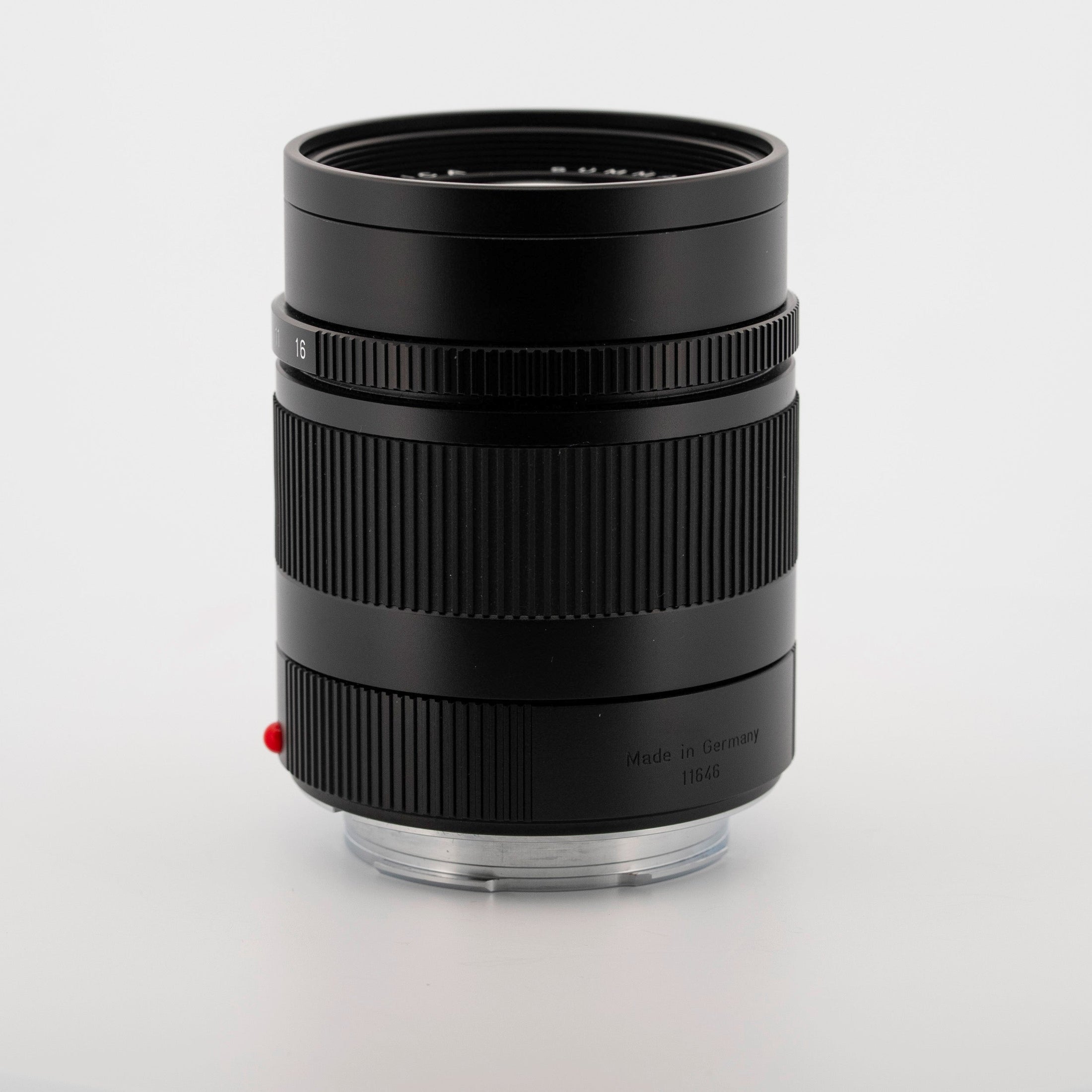 Leica 90mm f/2.5 Summarit-M Manual Focus Lens (Black) #11646