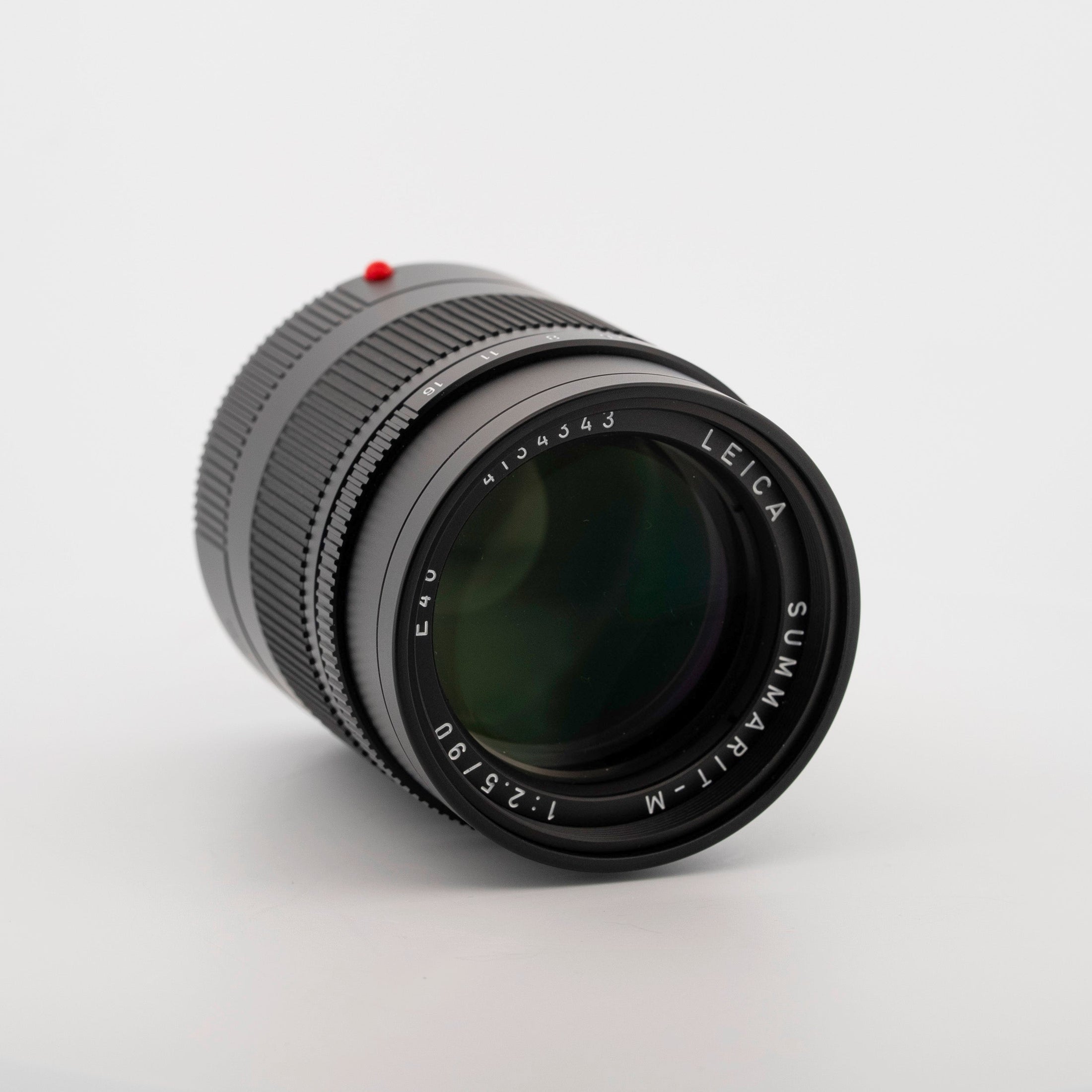 Leica 90mm f/2.5 Summarit-M Manual Focus Lens (Black) #11646