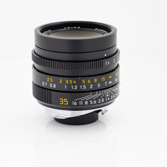 Leica Summilux-M 35mm f/1.4 ASPH. Lens #11663